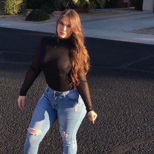 Meet your Posher, Melissa